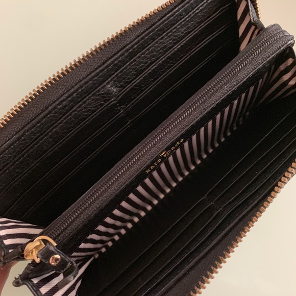 Kate Spade continental wallet - Picture 2 of 4